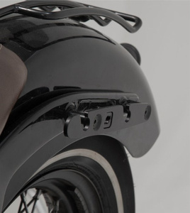Zestaw sakw SW-MOTECH Legend Gear Lh System  Harley-Davidson Softail Slim (12-17)