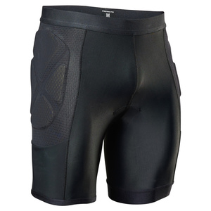 Spodenki z ochraniaczami FOX Baseframe Black